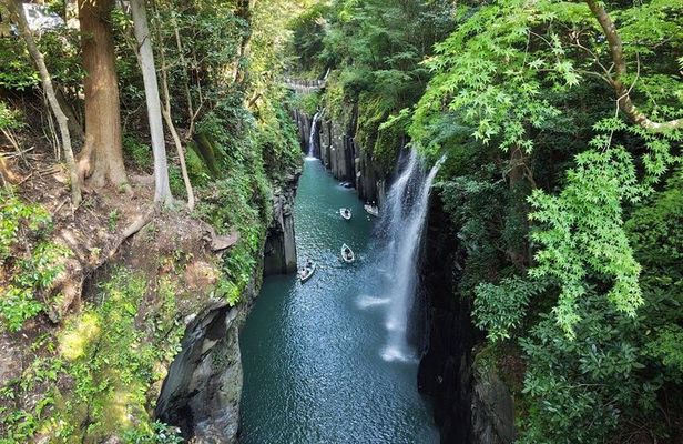 One-Day Customized Minami-Aso & Takachiho Tour