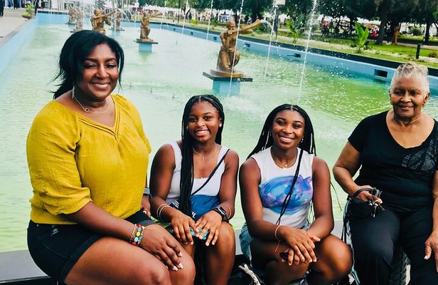 3 Days Accra Historical ,Cape Coast Black Roots ,& Kumasi Culture