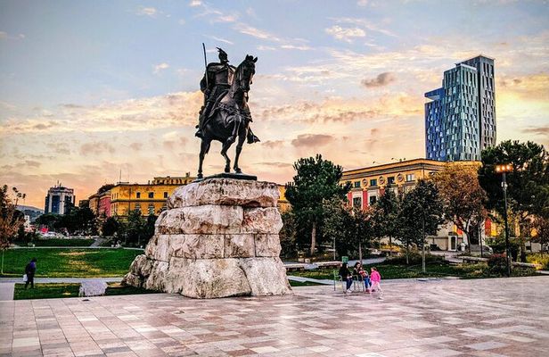 Private Panoramic City Tour of Tirana, 3 hours