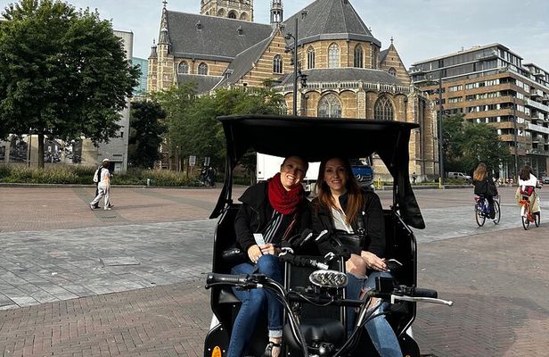 Private Pedicab/Rickshaw Tour of Rotterdam