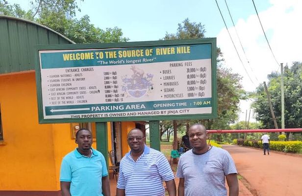 David's Shared Walking Tour in Jinja with a Local Cultural Meal
