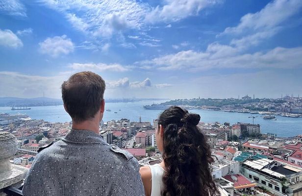 Istanbul: Multicultural Heritage & Captivating Bosphorus Cruise