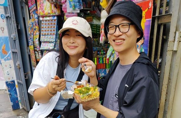 Food Tour and Market Experience: 12 Peruvian Snacks