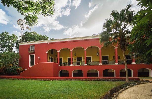 3 Hour Tour in The Sotuta de Peón Live Museum