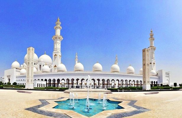 Abu Dhabi Full Day Sightseeing Tour from Dubai with Mosque Visit