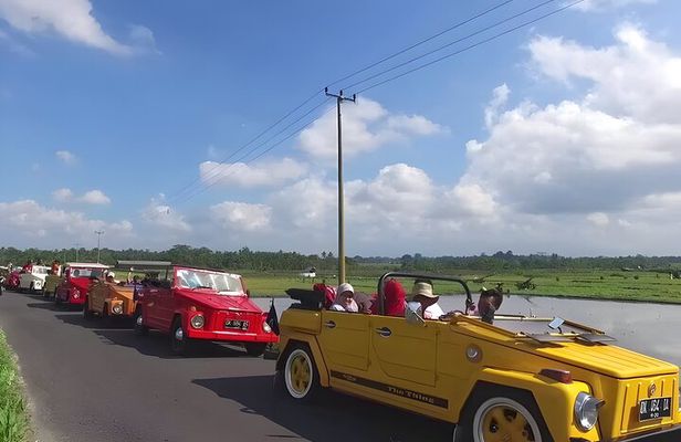 Uluwatu VW Safari Bali Tour - Volkswagen Classic Car Trip