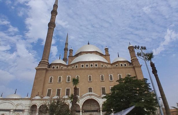 Tour in Egyptian Museum, Citadel of Saladin and Khan Elkhalili