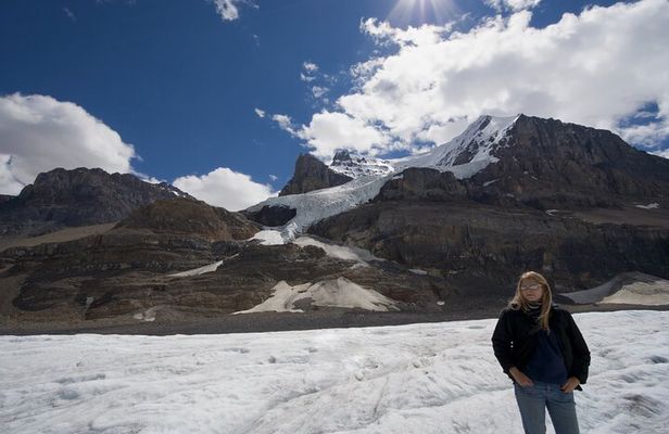Majestic Icefield Journey: Day Excursion from Calgary