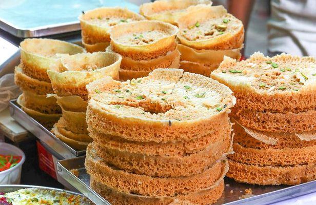 Jaipur Street Food Crawl (2 Hours Guided Local Food Tasting Tour)