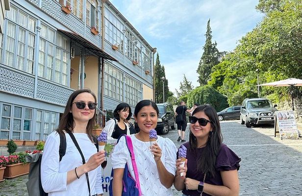 A Gastronomic Private Guided Journey Through Tbilisi