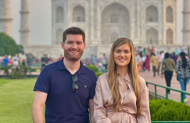 From Delhi: 2-Days Taj Mahal and Agra Overnight Tour By Car