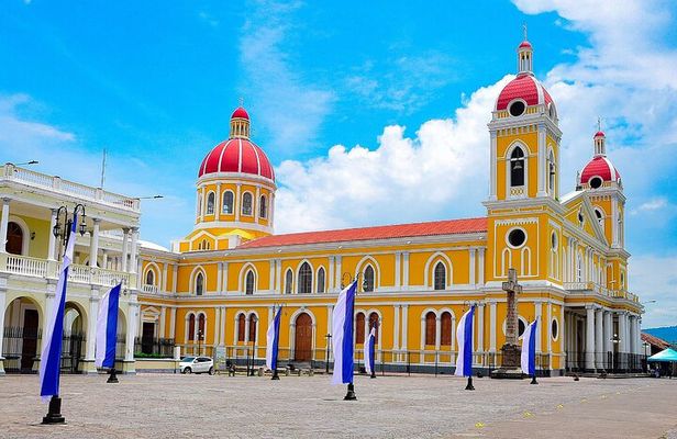 Tour Nicaragua one day Costa Rica, Historical and Colonial