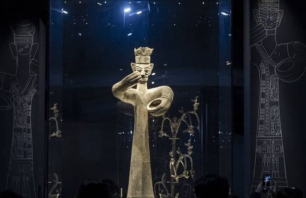 Full Day Tour to Chengdu Panda Centre and Sanxingdui Site