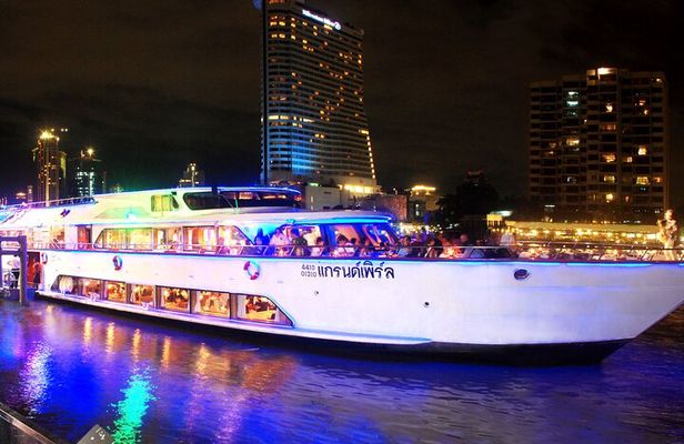 Bangkok: Walking Tour + 2-Hour Dinner Cruise