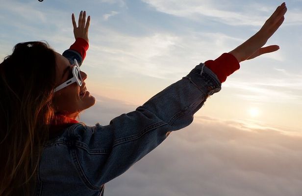 Sunrise Hot Air Balloon Ride with Buffet Breakfast and Camel Ride