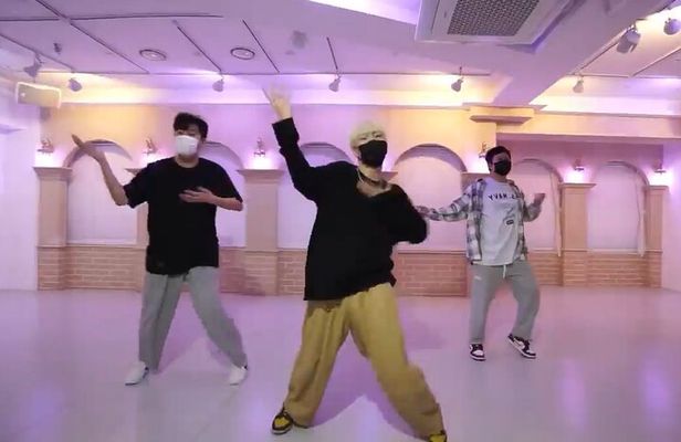2 Hour Private Kpop Dance Class in Seoul South Korea