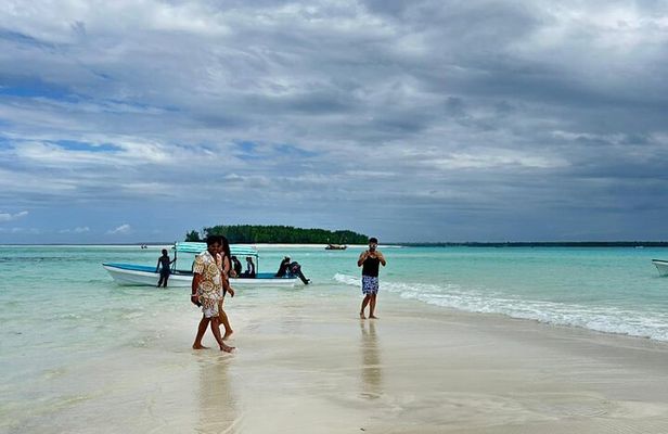 Zanzibar Mnemba Atoll Seafood BBQ Lunch and Sea Turtles Aquarium