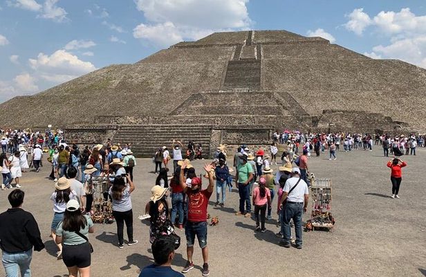 Teotihuacan Express with pick-up in Mexico City