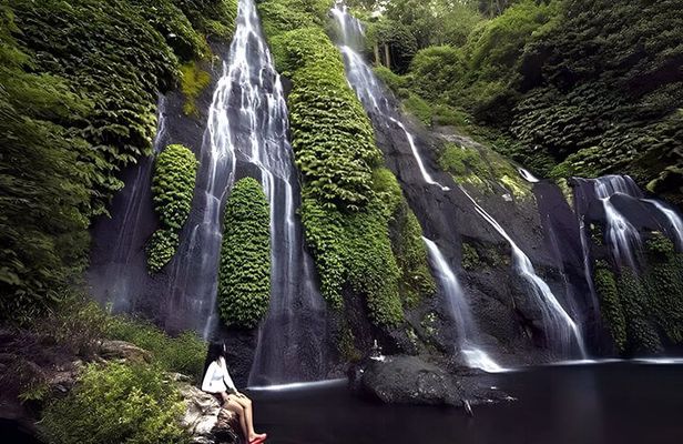 Bali Full-Day Hidden Hills, Twin Waterfalls and Hot Spring Tour