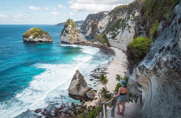 Private Tour: Nusa Penida DiamondBeach-Tree House EastSide Island