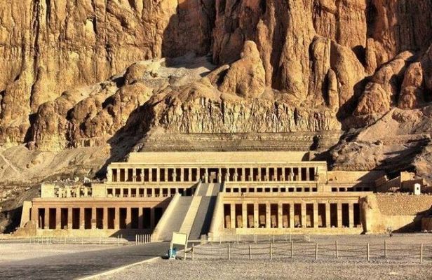 Private 5-Hours Historical and Cultural Tour in Luxor