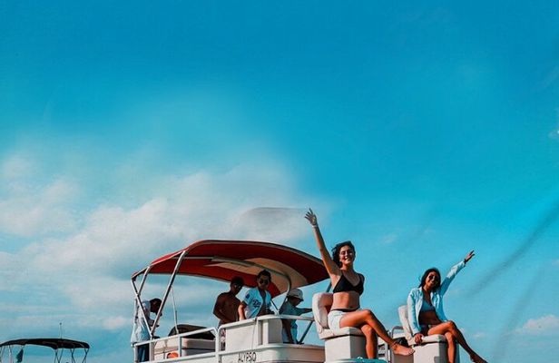 Bacalar Tour of the Lagoon of the 7 Colors