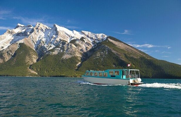 5-Day Rockies: 1 Night Fairmont Lake Louise, Small Group Tour