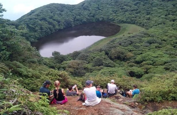 Ometepe trekking - Volcano Maderas By Happy Tours