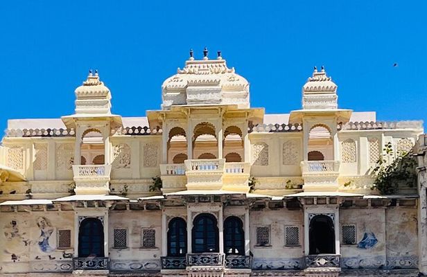 6 Days Royal Oasis Private Tour : Udaipur, Jodhpur & Jaisalmer