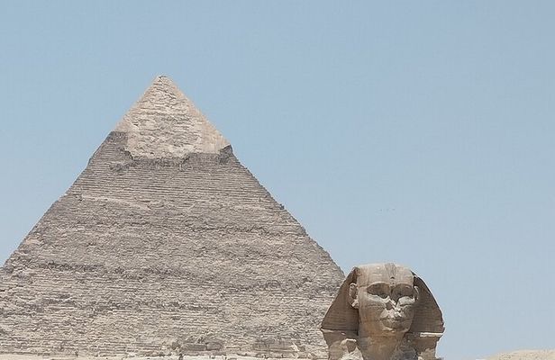 Private Tour To The Great Pyramids and Sphinx with lunch