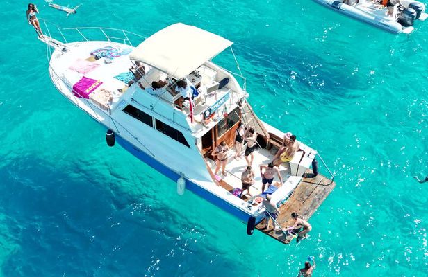 Small-Group Boat Tour in Favignana and Levanzo
