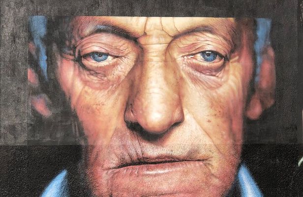 Artistic walk in Nice