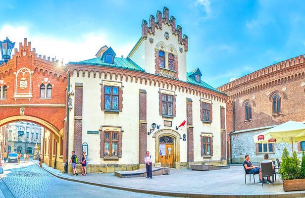 Czartoryski Palace Museum Tickets and Krakow Old Town Tour