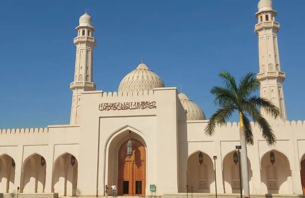 Private Tour in Salalah City with Pick Up
