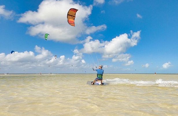 Private Kiteboarding lesson in Cancun