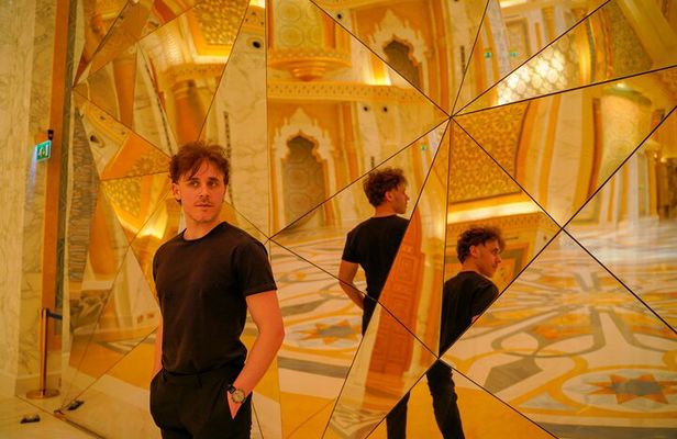 Dubai To Abu Dhabi: Grand Mosque, Royal Palace & Etihad Towers