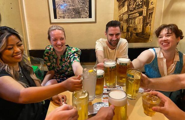 Bar Hopping Tour with a local Guide in Shinjuku