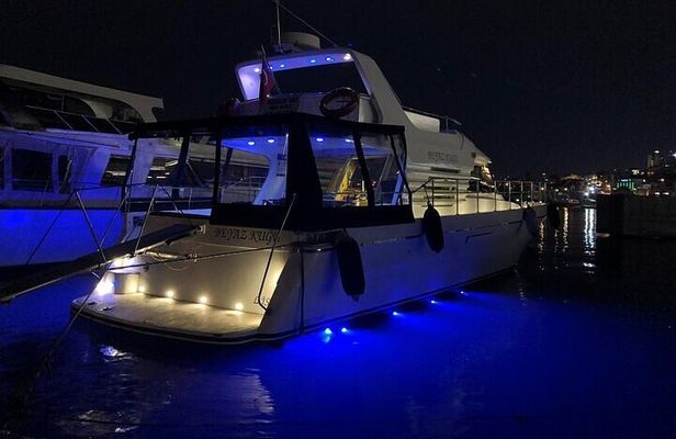 Istanbul Private Yacht Sunset Tour - 2 Hours