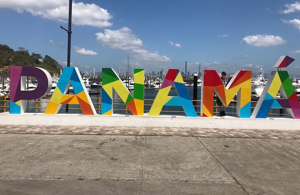 5-hour tour in Panama by a Local Guide