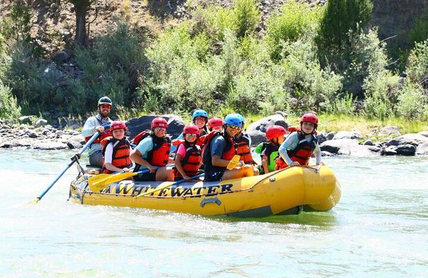6-mile Western Scenic Raft Float in Yellowstone River