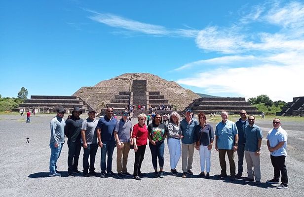 Private Tour to Teotihuacán with Transportation