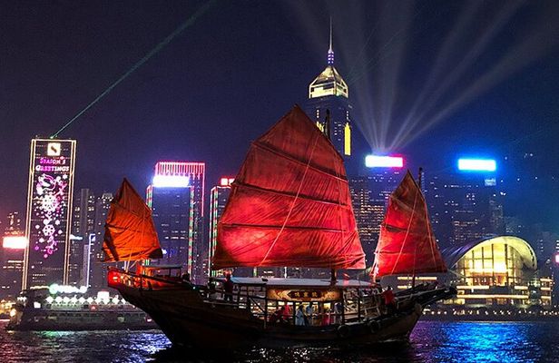 Hong Kong: Dukling , Antique Boat Tour in Victoria Harbour