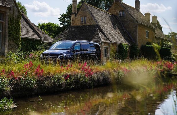 Oxford and Cotswolds Tour with Country Pub Lunch from London
