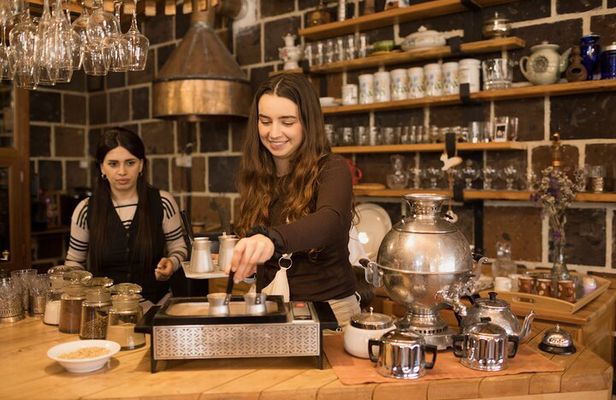 Private Traditional Coffee And Dessert Making Activity