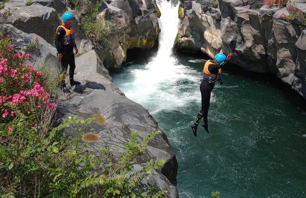 River Jumping Alcantara Gurne 