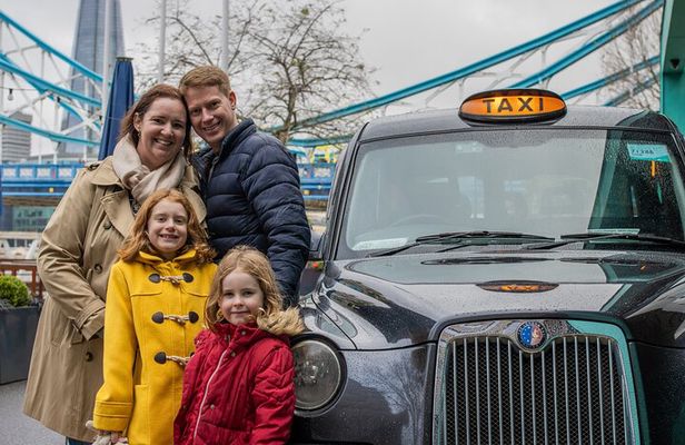 Discover London in a Panoramic Black Cab