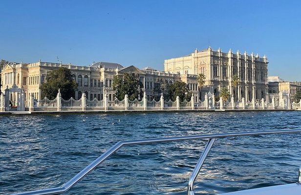 Guided Dolmabahçe Palace Tour and Sunset Cruise