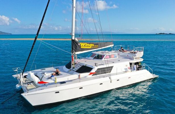 NEW- Premium Whitsunday Islands Sail, SUP & Snorkel Tour