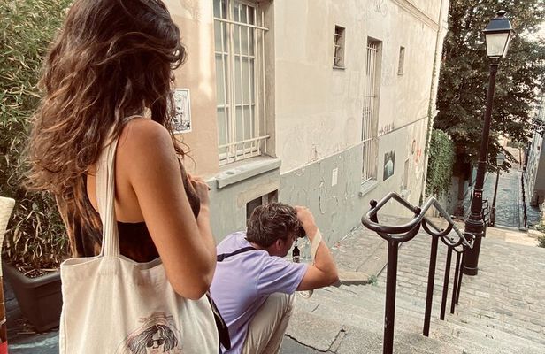 Learn the art of street photography in the heart of Montmartre!