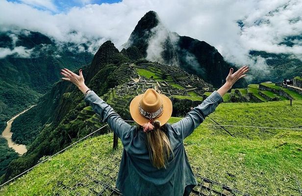 Private Tour Cusco with Machu Picchu 03 Days / 02 Nights